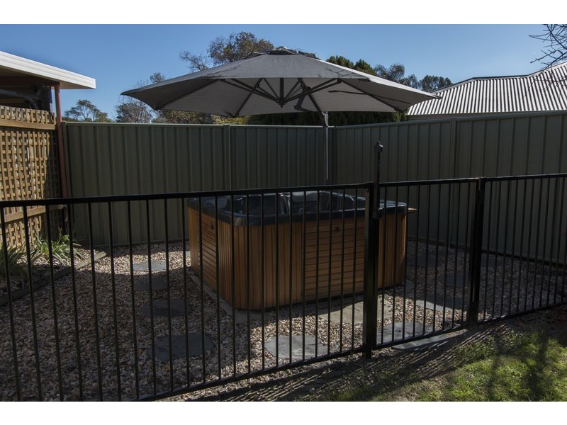 14 Morgan Place, Bibra Lake WA 6163