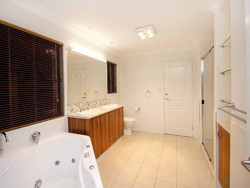 31 Sundew Crescent, Upper Coomera QLD 4209