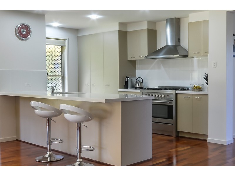 35-37 Neylon Drive, Ningi QLD 4511