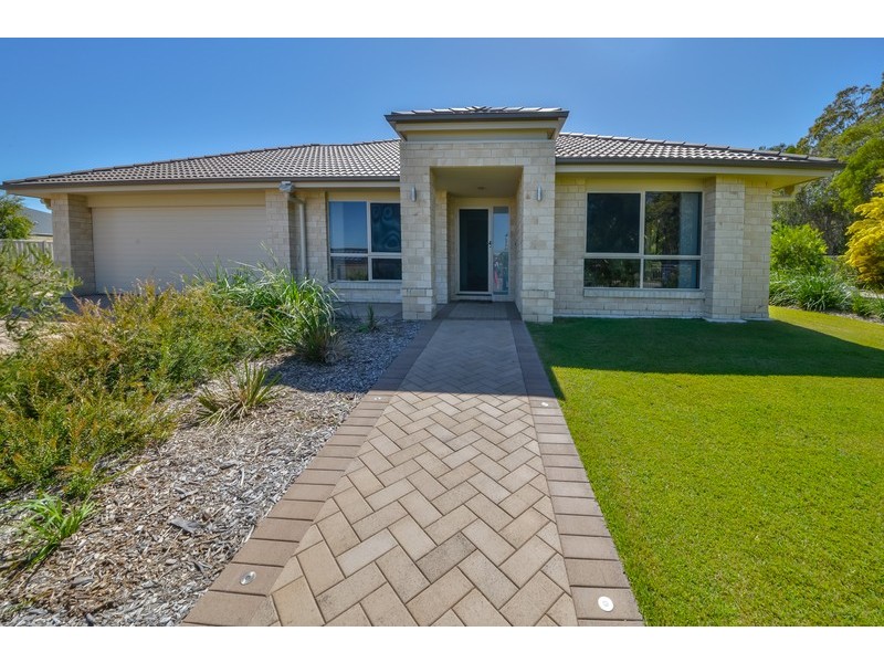 35-37 Neylon Drive, Ningi QLD 4511