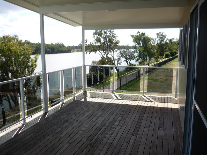 4 Cochrane Place, Kawana QLD 4701