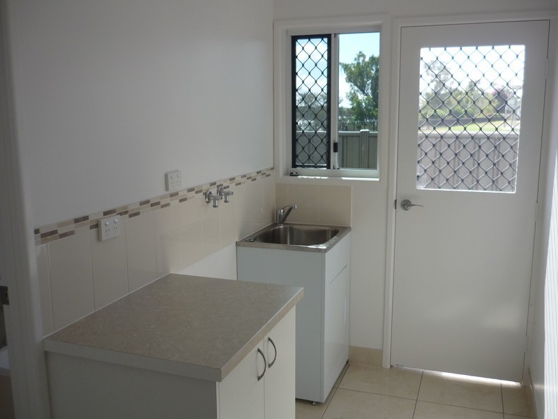 4 Cochrane Place, Kawana QLD 4701