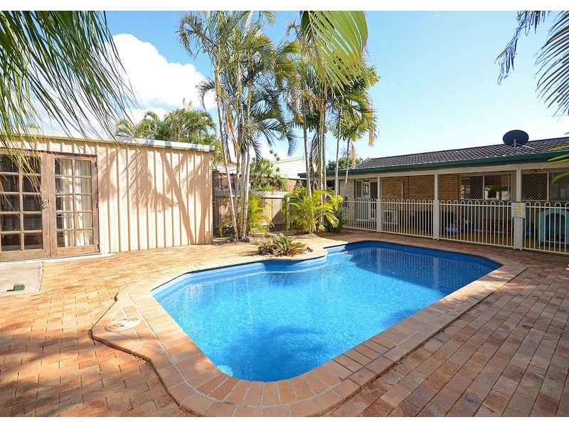 18 Wuruma Street, Scarness QLD 4655