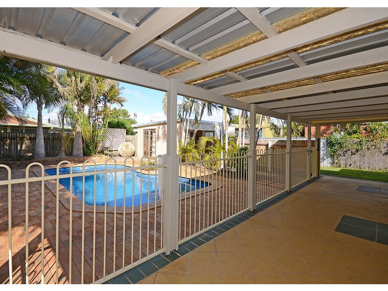 18 Wuruma Street, Scarness QLD 4655