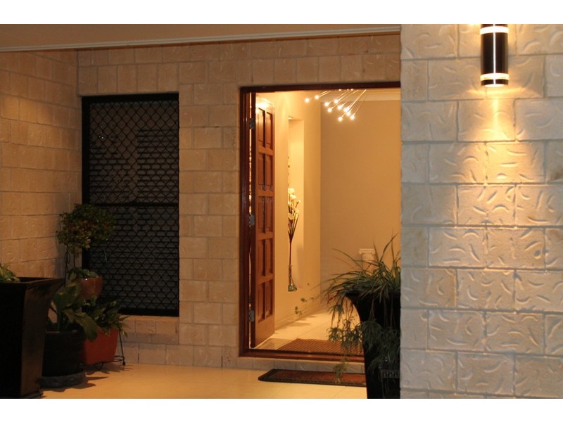 33 Cocos Drive, Ningi QLD 4511