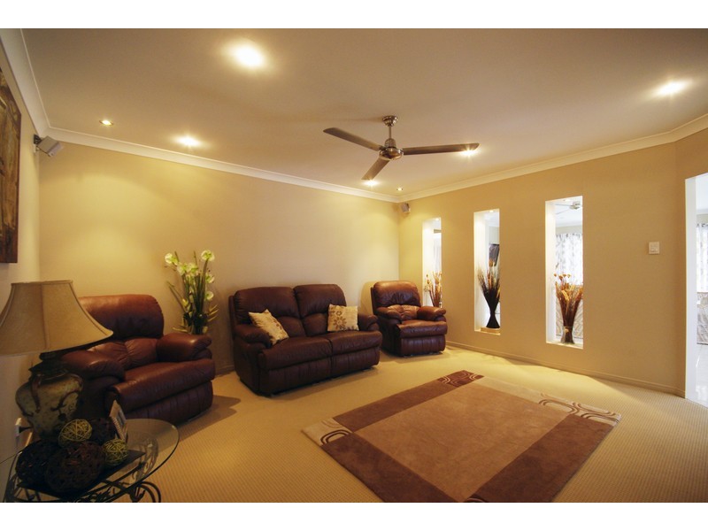 33 Cocos Drive, Ningi QLD 4511