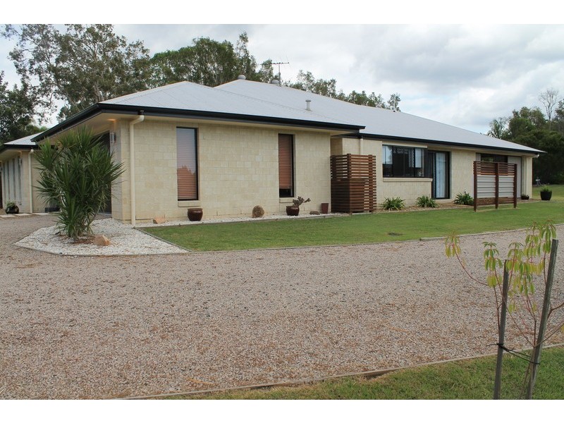 33 Cocos Drive, Ningi QLD 4511