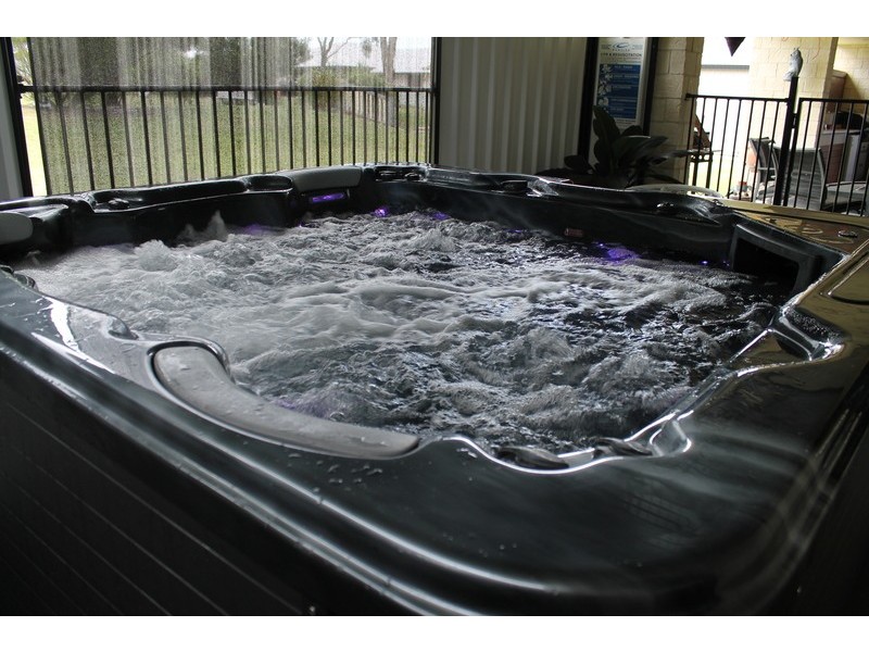 33 Cocos Drive, Ningi QLD 4511