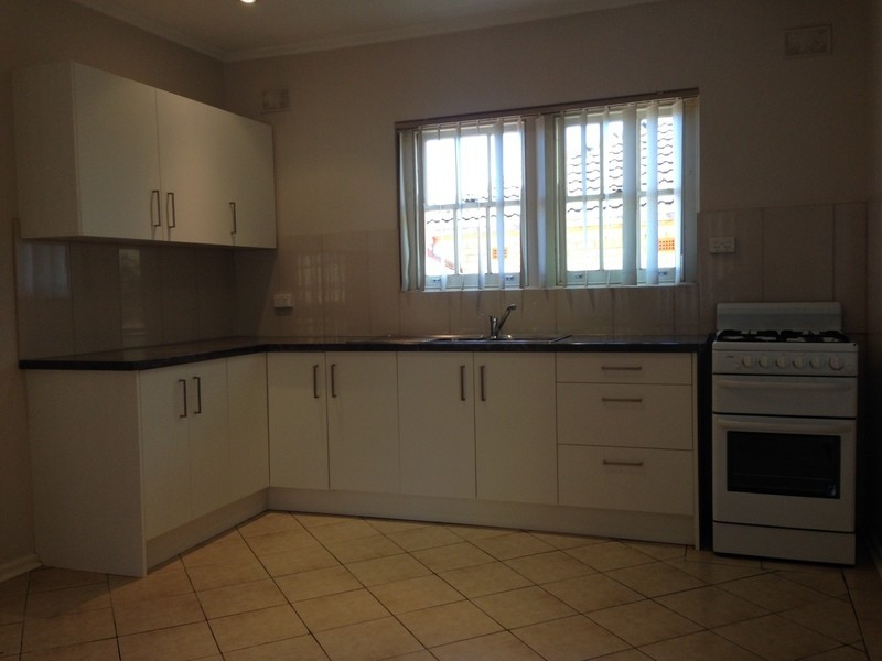 3 Stevens Ave, Para Hills SA 5096