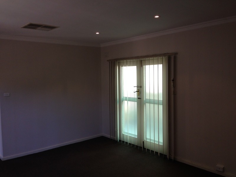3 Stevens Ave, Para Hills SA 5096