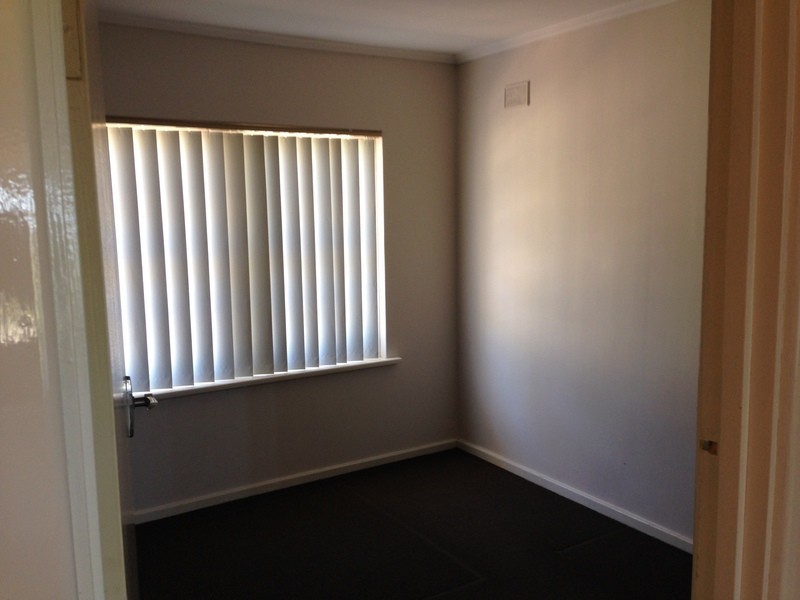 3 Stevens Ave, Para Hills SA 5096