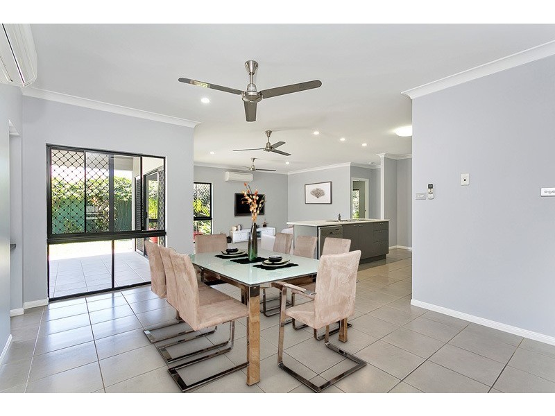 28 Moore Road, Kewarra Beach QLD 4879