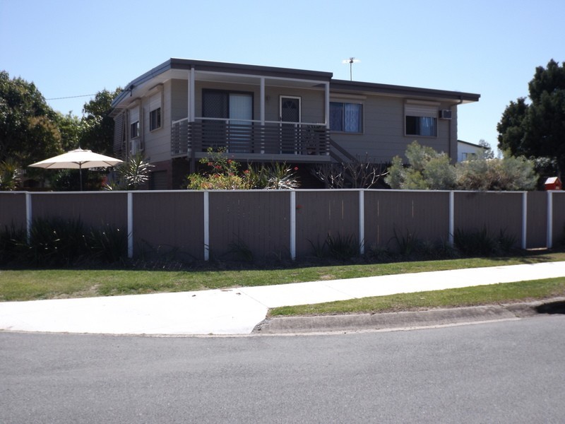 9 Fiona Street, Beachmere QLD 4510