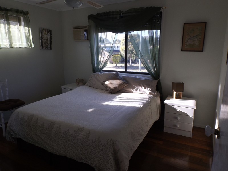 9 Fiona Street, Beachmere QLD 4510