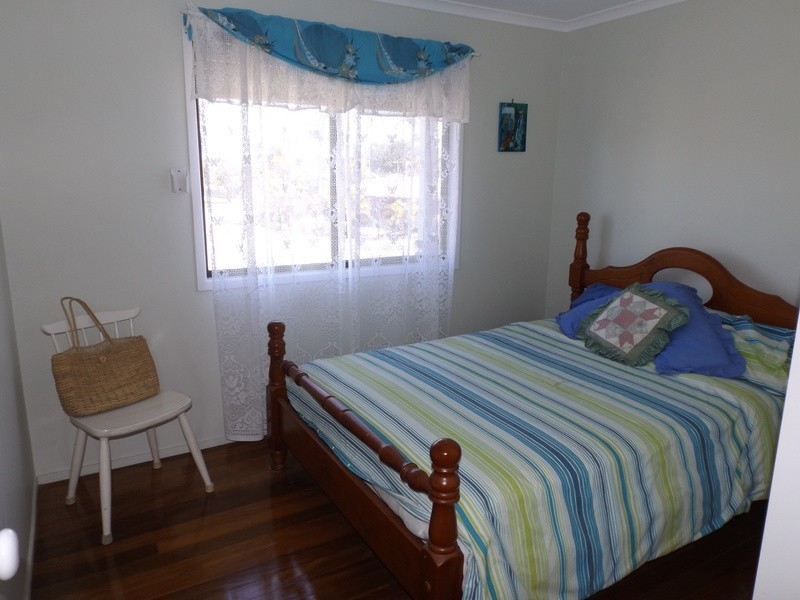 9 Fiona Street, Beachmere QLD 4510