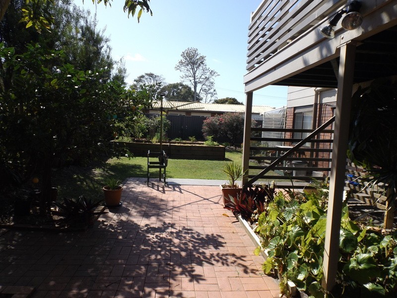 9 Fiona Street, Beachmere QLD 4510