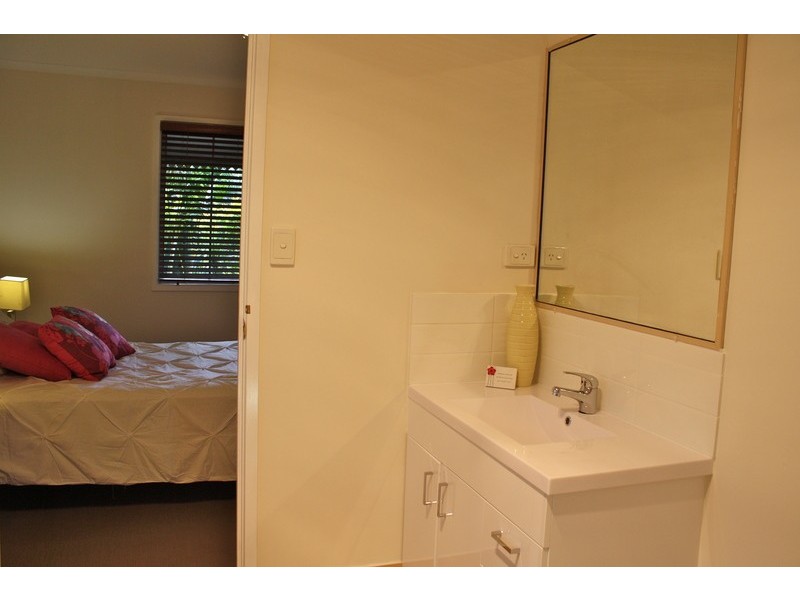 13 Pine Tree Close, Fitzgibbon QLD 4018