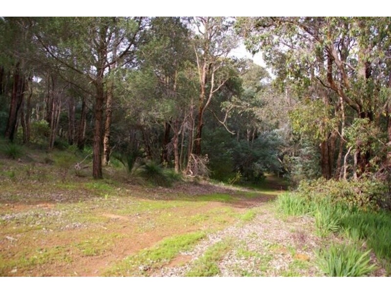 66 Narbethong Road, Bedfordale WA 6112