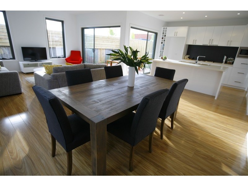 4/15 Bourbon Way, Waurn Ponds VIC 3216