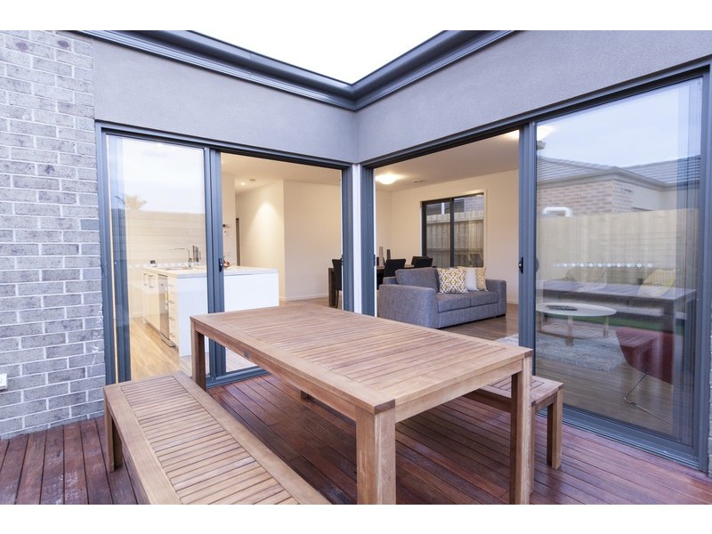 4/15 Bourbon Way, Waurn Ponds VIC 3216