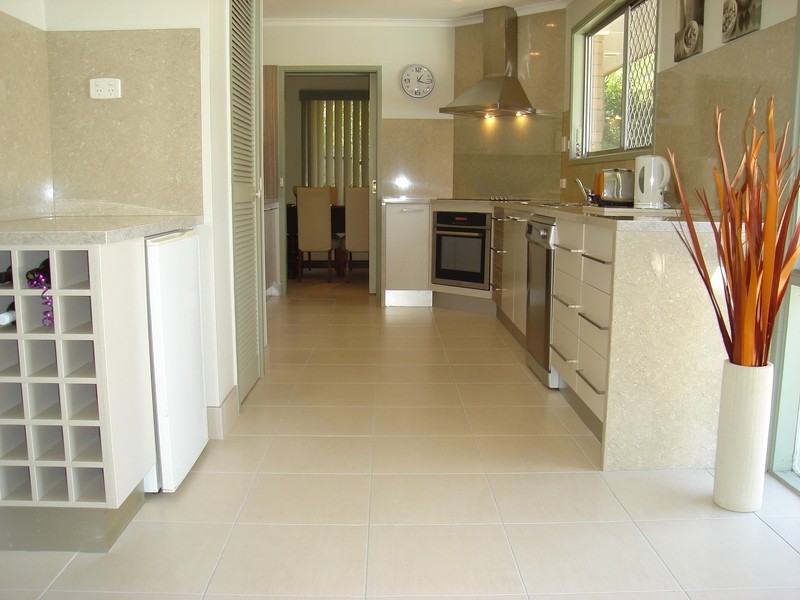 54 Marshall Lane, Kenmore QLD 4069