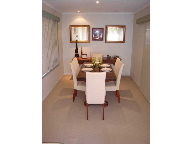 54 Marshall Lane, Kenmore QLD 4069