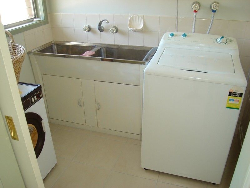 54 Marshall Lane, Kenmore QLD 4069