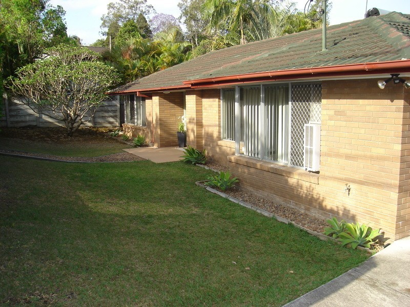 54 Marshall Lane, Kenmore QLD 4069