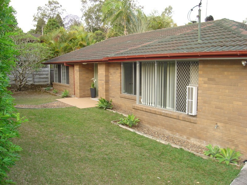 54 Marshall Lane, Kenmore QLD 4069