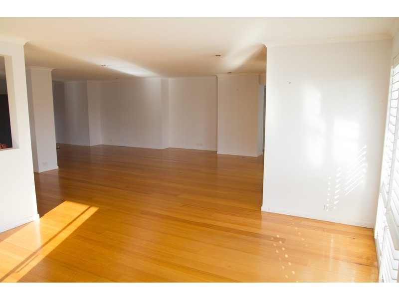 3 Senden Crescent, Manly West QLD 4179