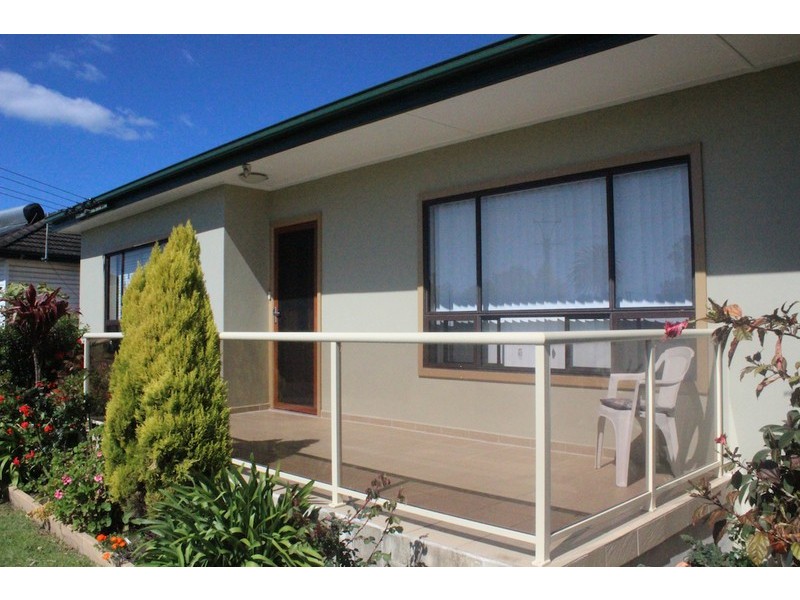 1 Craig Crescent, Dapto NSW 2530