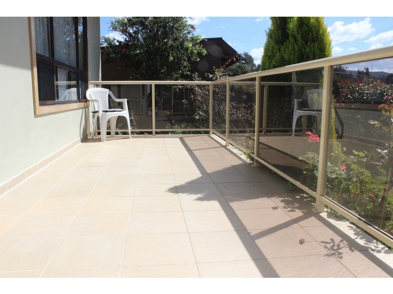 1 Craig Crescent, Dapto NSW 2530
