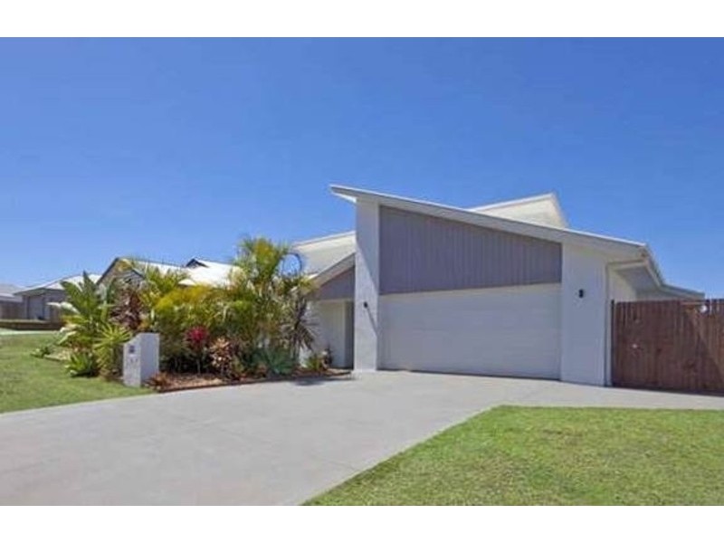 52 Aquila Street, Redland Bay QLD 4165