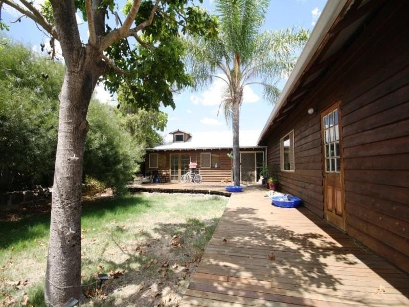 34 Gilbert St, Bayswater WA 6053