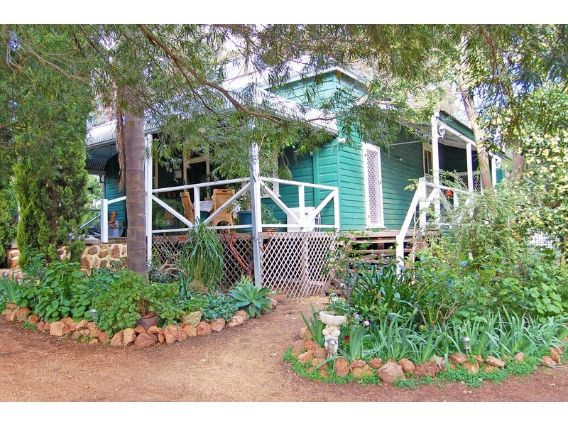 6-8 George Street, Mount Helena WA 6082