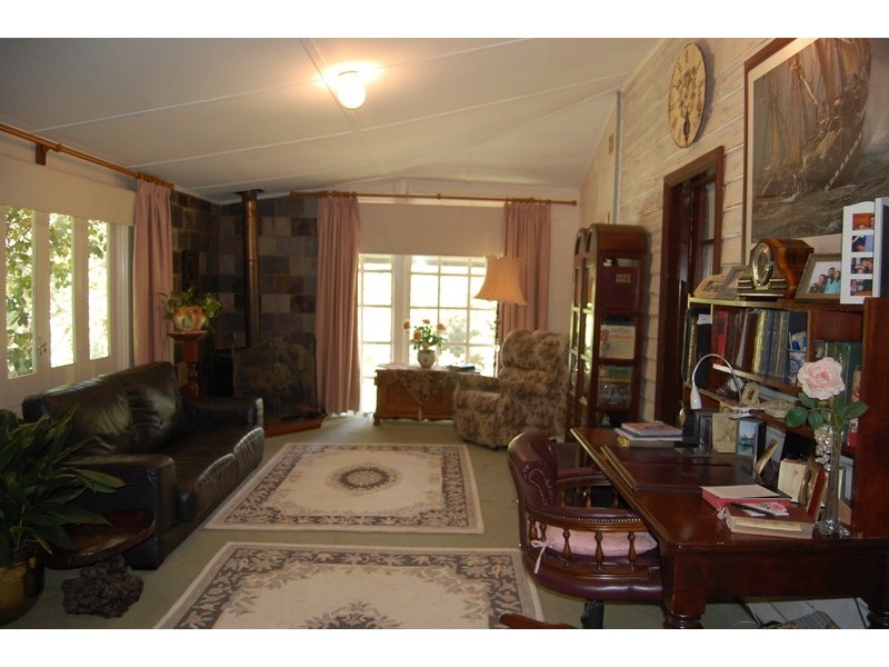 6-8 George Street, Mount Helena WA 6082