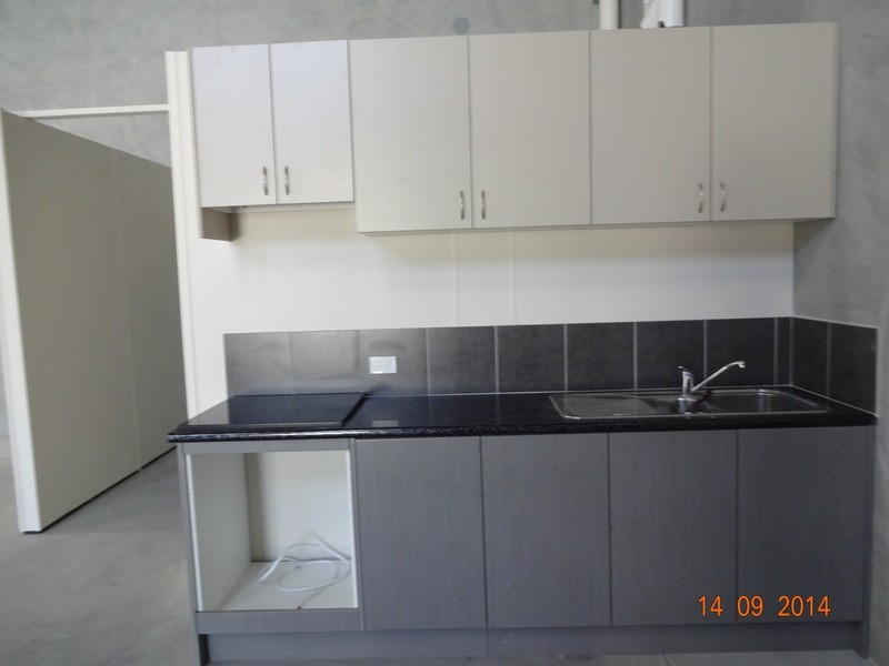 5/6 Blackly Row, Cockburn Central WA 6164