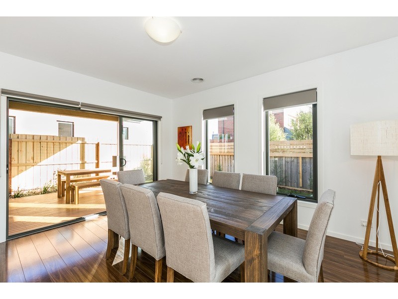 1/15 Bourbon Way, Waurn Ponds VIC 3216