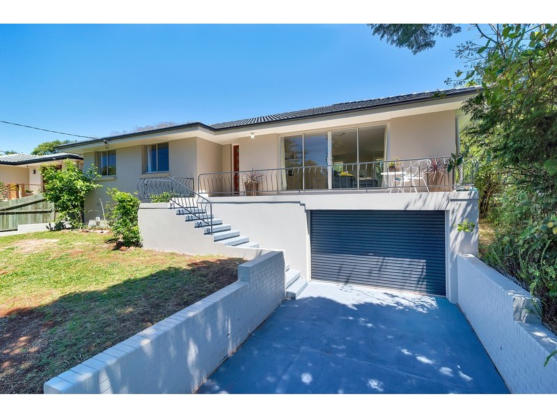 19 Bingara Street, Mount Lofty QLD 4350