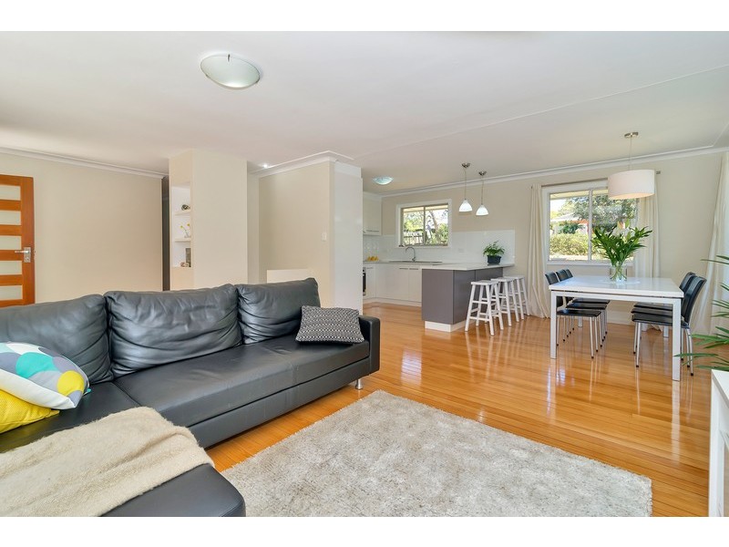 19 Bingara Street, Mount Lofty QLD 4350