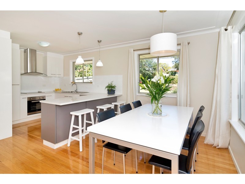 19 Bingara Street, Mount Lofty QLD 4350