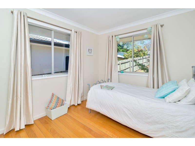 19 Bingara Street, Mount Lofty QLD 4350