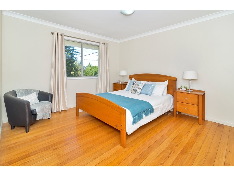 19 Bingara Street, Mount Lofty QLD 4350