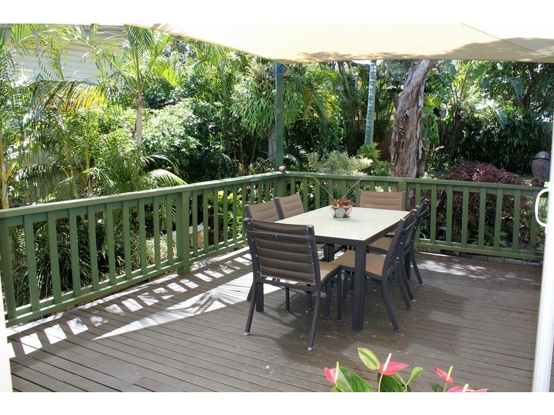 5 Second Avenue, Labrador QLD 4215