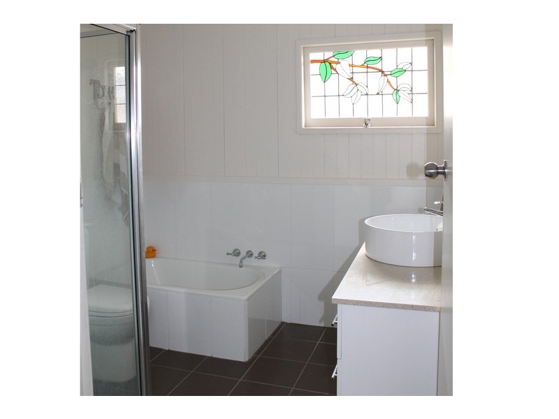 5 Second Avenue, Labrador QLD 4215