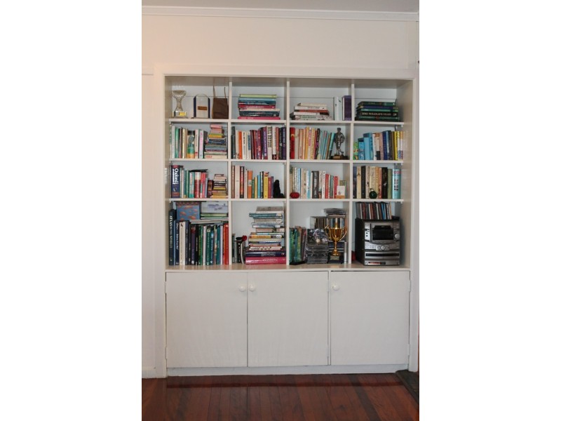 5 Second Avenue, Labrador QLD 4215