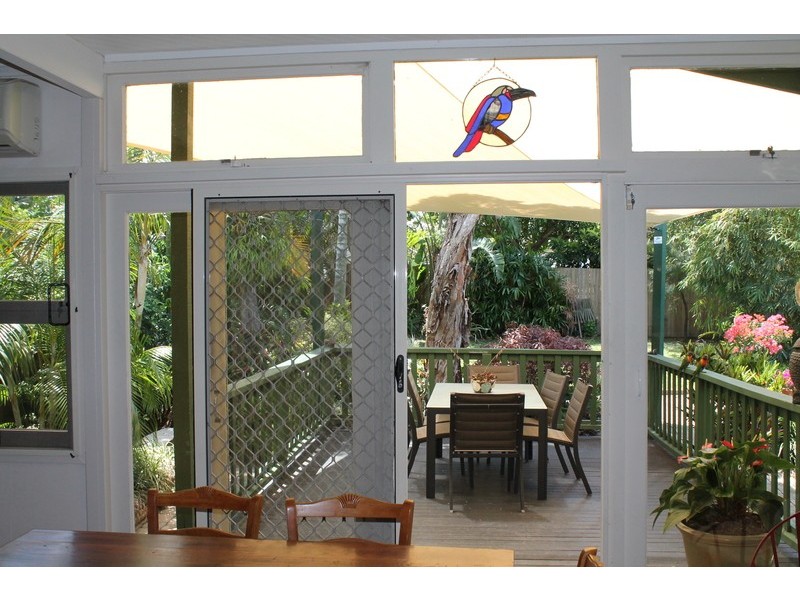 5 Second Avenue, Labrador QLD 4215