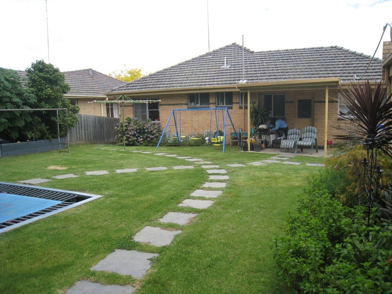 51 View Hill Rd, Balwyn North VIC 3104