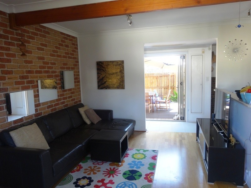 2/60 Adsett Street, Taringa QLD 4068