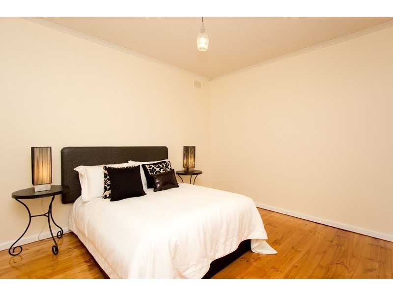 95 McInerney Ave, Mitchell Park SA 5043